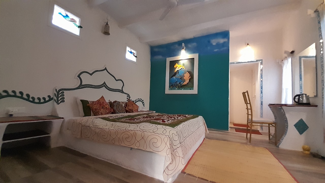 First Floor Suite with Personal Splash Pool - room view 2