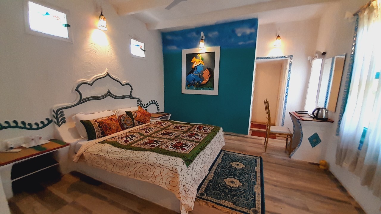 First Floor Suite with Personal Splash Pool - room view 4
