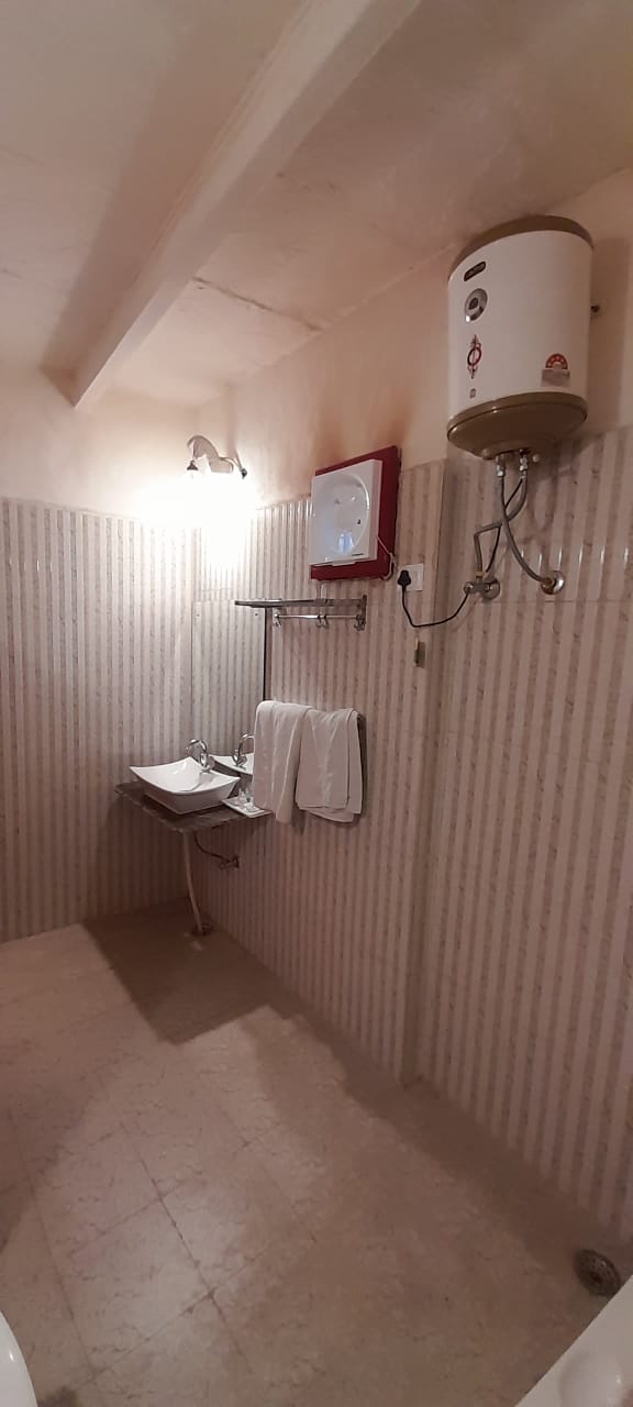 First Floor Super Premium Room with Personal Splash Pool - washroom 2
