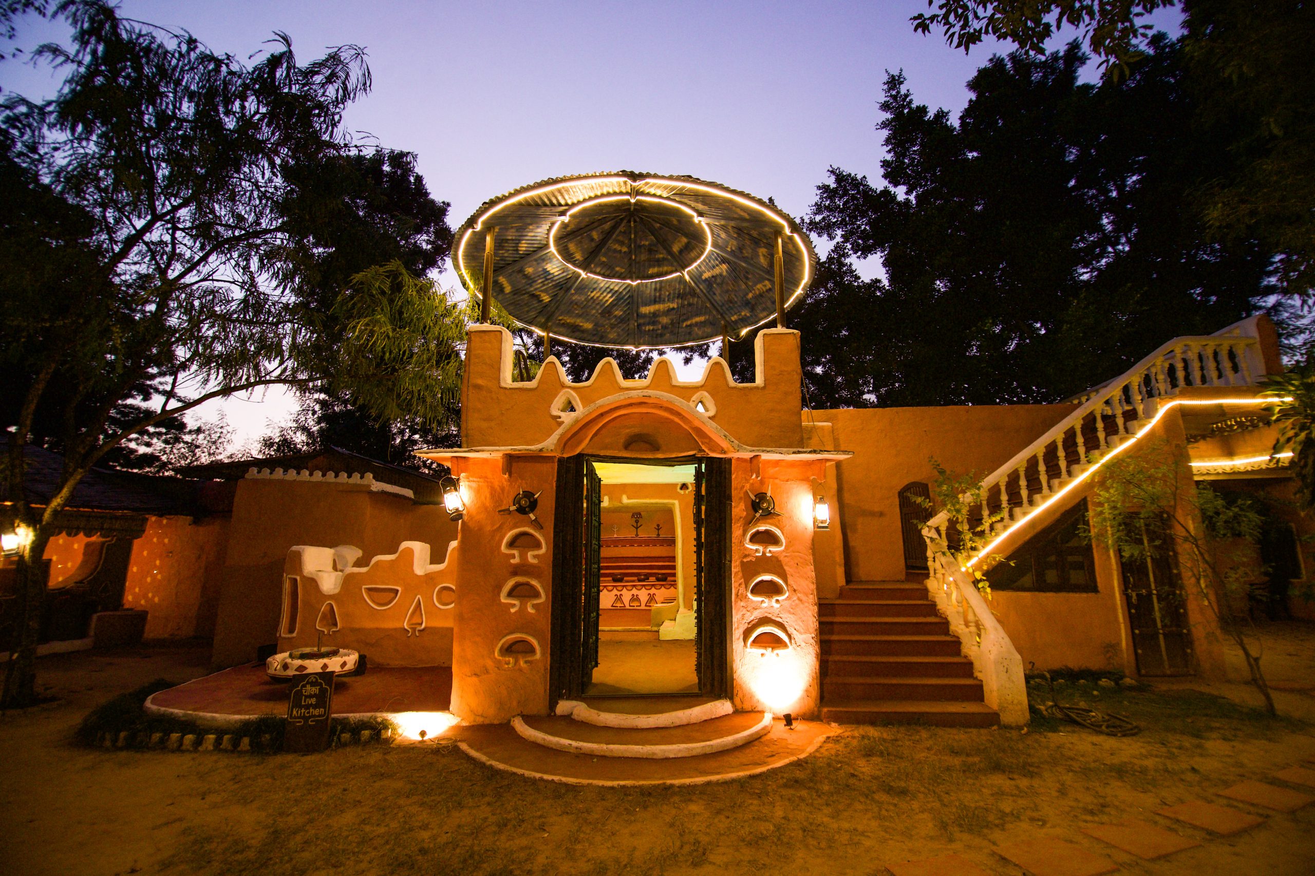 Live kitchen and wedding dining at Surjivan