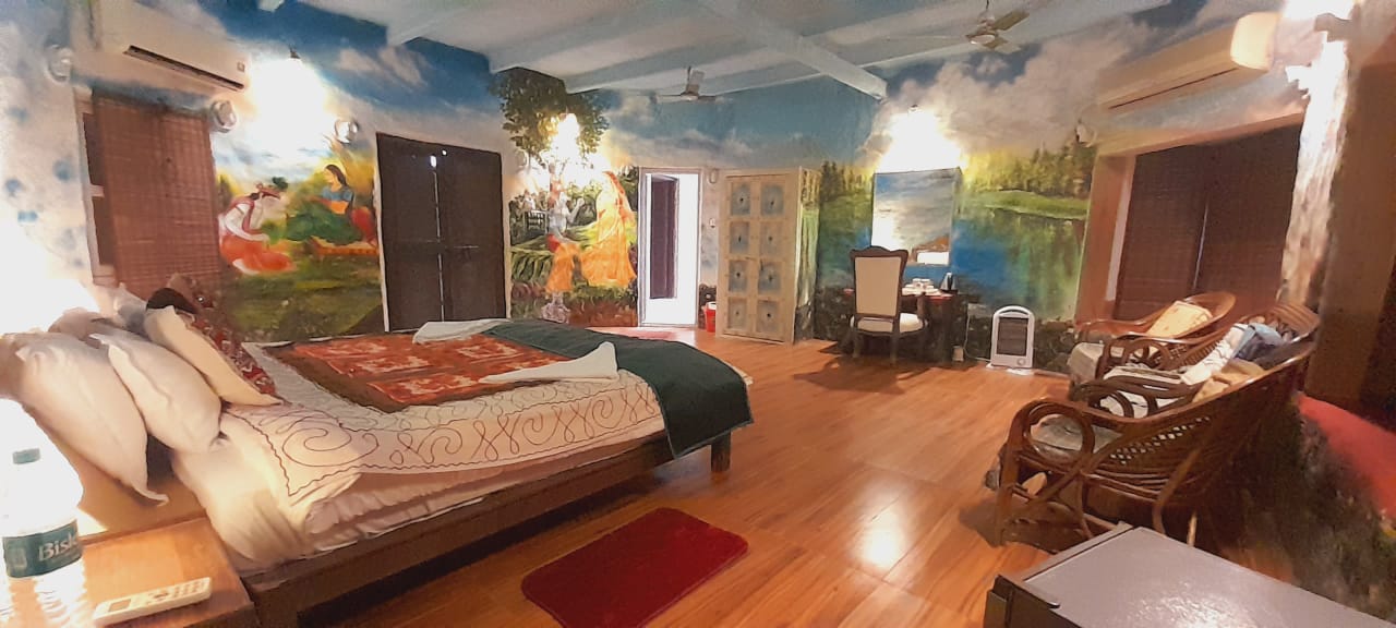 Radha Krishna Royale Suite with Splash Pool - suite view 2